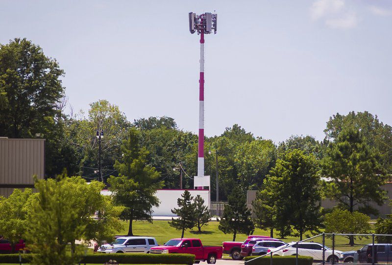 Cut fiber line causes widespread AT&T outage